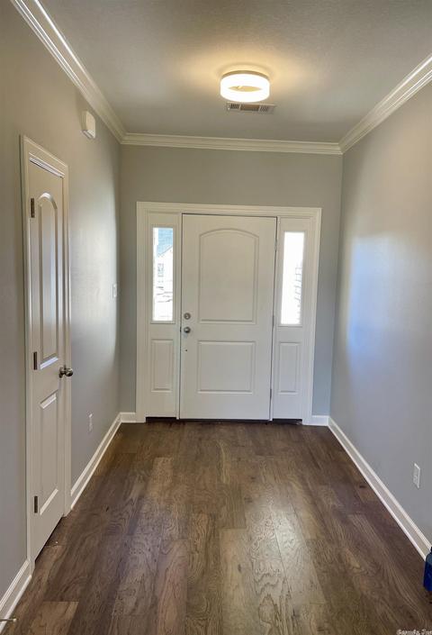 2108 Sable Oaks Cir, Bryant, AR 72022 photo 2