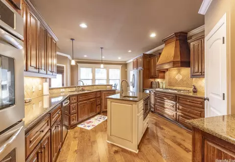 7011 Gemstone Dr, Alexander, AR 72002 photo 3