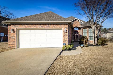 1709 Troop Ct, Jacksonville, AR 72076 photo 1