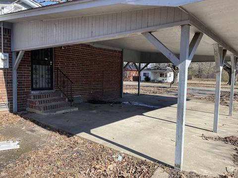 216 S Sycamore St, Pine Bluff, AR 71601 photo 3