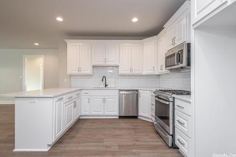 2533 Kara Ln, Bryant, AR 72019 photo 4