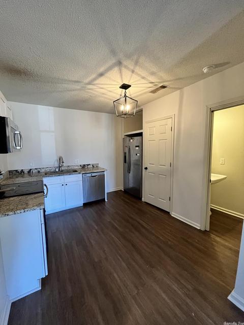 1403 Scott St, Conway, AR 72032 photo 3