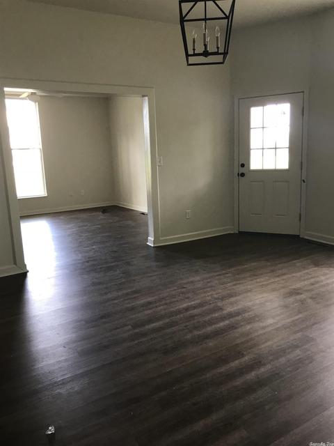 1403 Scott St, Conway, AR 72032 photo 9