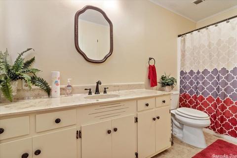 313 Steve Dr, Pine Bluff, AR 71603 photo 9