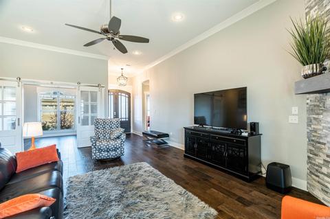 130 Coopers Hawk, Conway, AR 72034 photo 8