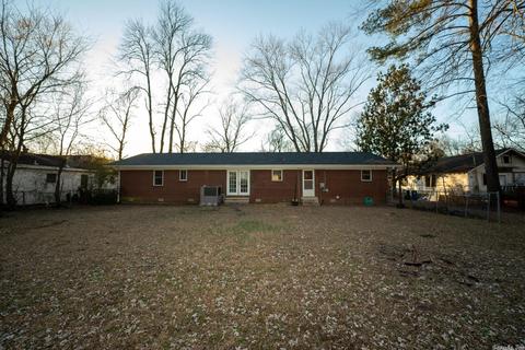 1318 Davis, Conway, AR 72034 photo 14