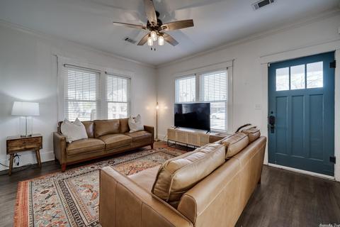 611 Mitchell St, Conway, AR 72034 photo 3