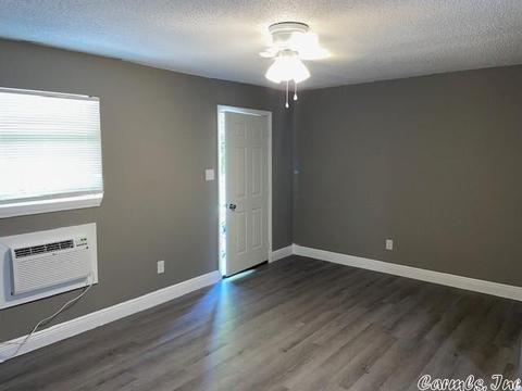 301 W 11th Ave, Pine Bluff, AR 71601 photo 5