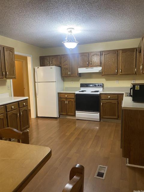 6919 Barnes Dr, Mabelvale, AR 72103 photo 5