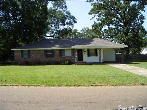 900 E Maple St, Gurdon, AR 71743 photo 1