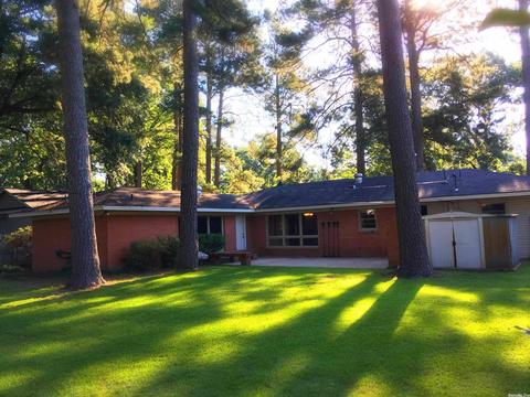 4024 S Linden, Pine Bluff, AR 71603 photo 2