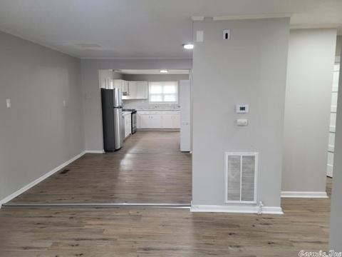129 S Second St, Benton, AR 72015 photo 5