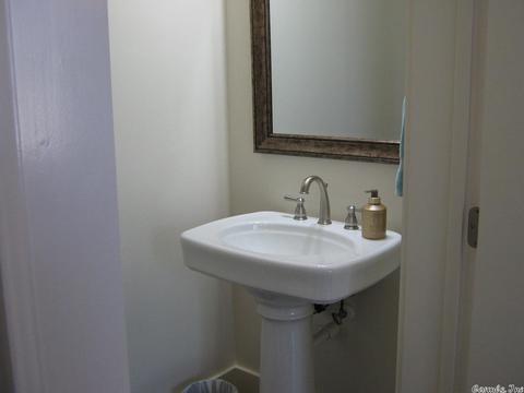 905 Reynolds Ave, Conway, AR 72032 photo 4