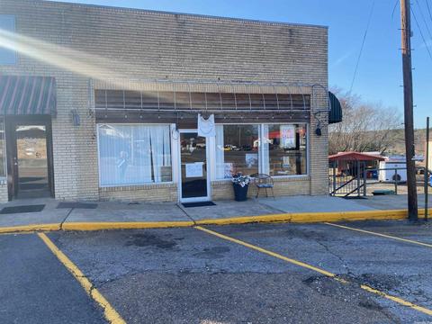 109 S West St, Mount Ida, AR 71957 photo 2