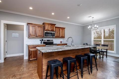 1510 Graybeard, Conway, AR 72034 photo 4