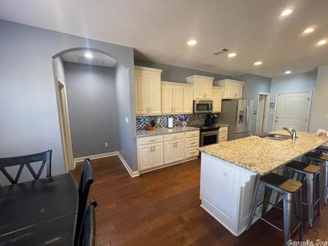 205 Cedar Creek Cv, Cabot, AR 72023 photo 3
