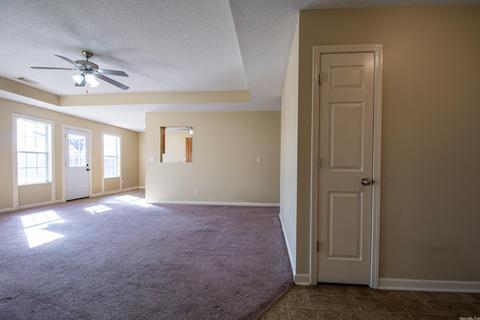 356 Lamplighter Dr, Haskell, AR 72015 photo 4