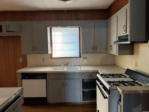 2806 W 25th, Pine Bluff, AR 71603 photo 4