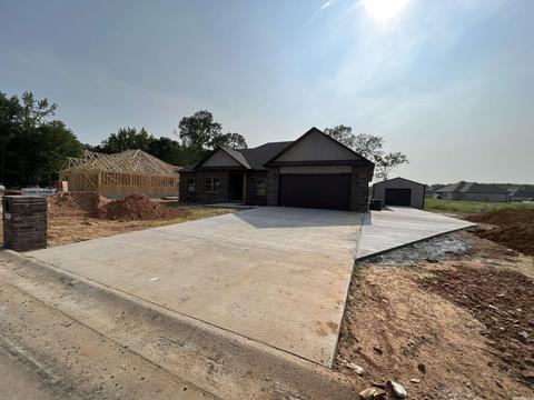 390 Mayberry Dr, Cabot, AR 72023 photo 2
