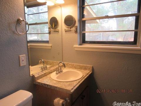 421 Carson, Benton, AR 72015 photo 13
