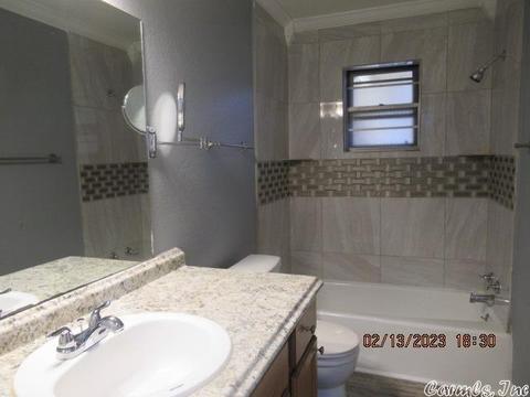 421 Carson, Benton, AR 72015 photo 16