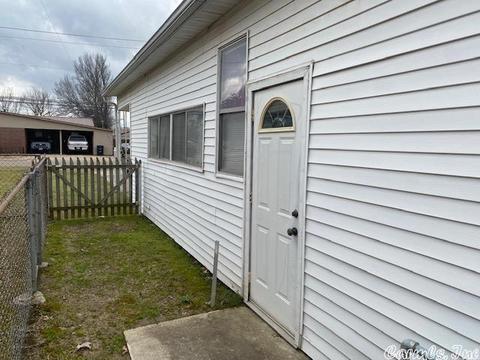 904 W Main St, Trumann, AR 72472 photo 6