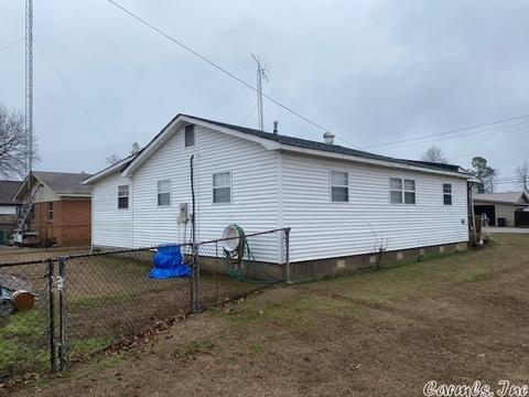 904 W Main St, Trumann, AR 72472 photo 5