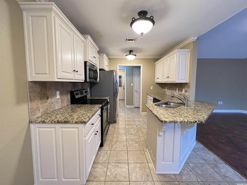 585 Crepe Myrtle Loop, Cabot, AR 72023 photo 7