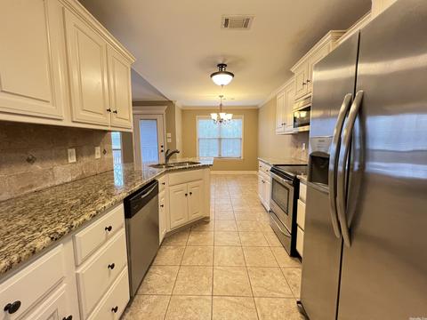 585 Crepe Myrtle Loop, Cabot, AR 72023 photo 9