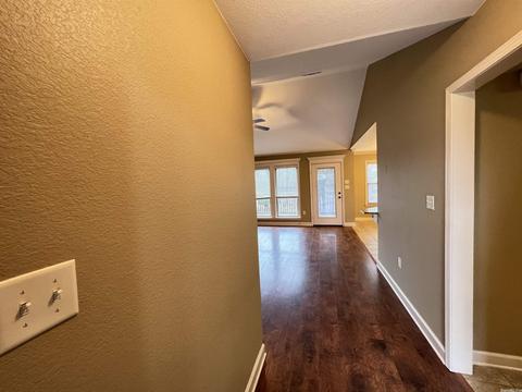 585 Crepe Myrtle Loop, Cabot, AR 72023 photo 3