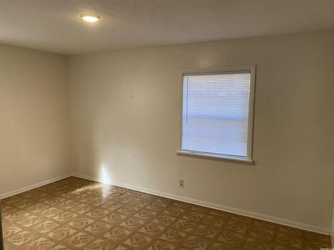 104 W 34th Ave, Pine Bluff, AR 71603 photo 4