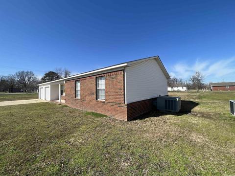 936 E Margaret St, Piggott, AR 72454 photo 5
