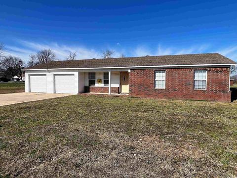 936 E Margaret St, Piggott, AR 72454 photo 1