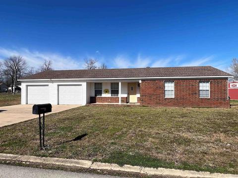 936 E Margaret St, Piggott, AR 72454 photo 3