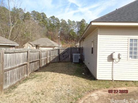 8001 Jasmine Cv, Bauxite, AR 72011 photo 2