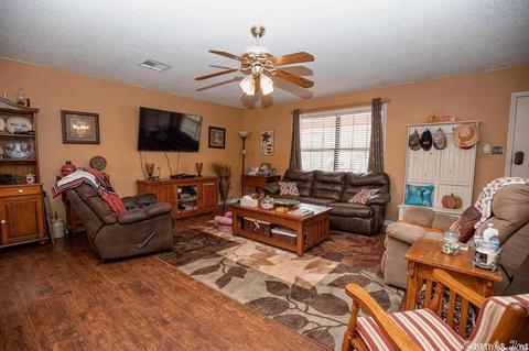 9011 Henderson Rd, Pine Bluff, AR 71603 photo 5