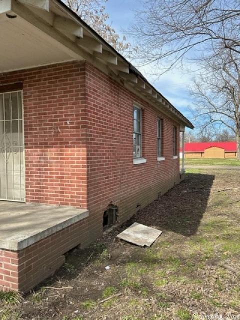 424 E Union Ave, Osceola, AR 72370 photo 4