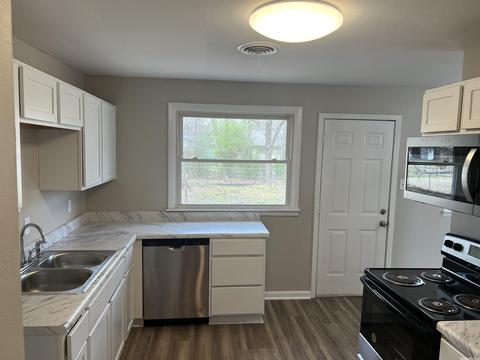 2214 Lee Ave, Conway, AR 72034 photo 8