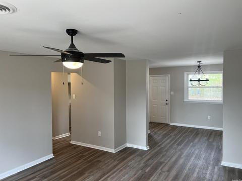 2214 Lee Ave, Conway, AR 72034 photo 2