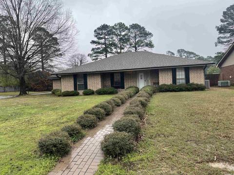5901 S Plum St, Pine Bluff, AR 71603 photo 1