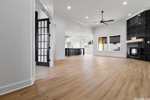 7048 Fields Dr, Benton, AR 72019 photo 2
