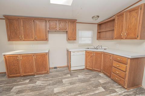 1325 Madeline Cir, Haskell, AR 72015 photo 8