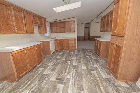 1325 Madeline Cir, Haskell, AR 72015 photo 9