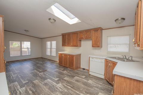 1325 Madeline Cir, Haskell, AR 72015 photo 6