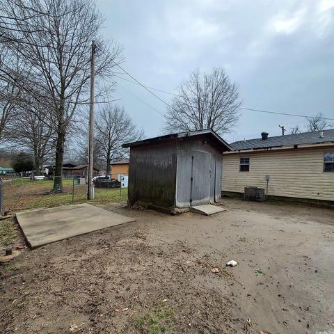 601 Elm St, Marked Tree, AR 72365 photo 2