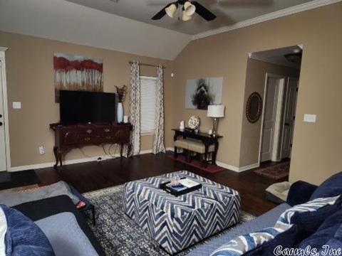 2017 Dandelion Dr, Benton, AR 72019 photo 3