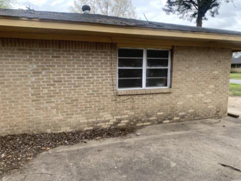 1707 S Dakota St, Pine Bluff, AR 71601 photo 2
