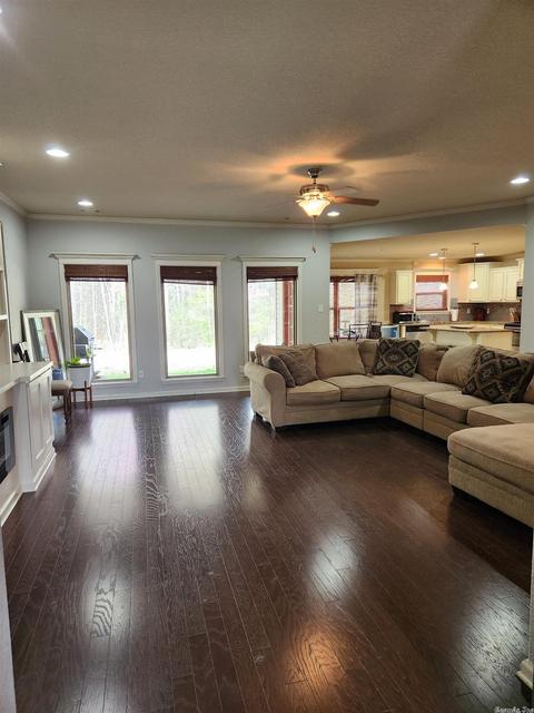 305 Crossing Ct, Bryant, AR 72022 photo 7