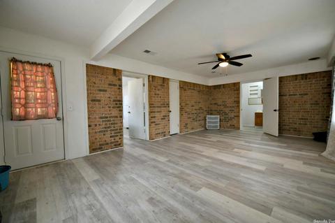 2643 Ouachita Cir, Mena, AR 71953 photo 8