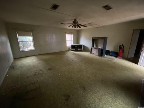 565 Sharp Ave, Camden, AR 71701 photo 4